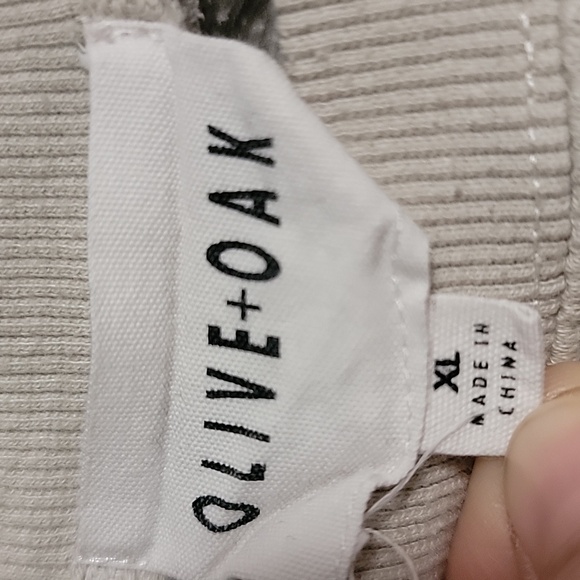 Olive And Oak Shorts Long Sleeves Pajama Set Size XL Tan Brown - Picture 5 of 5